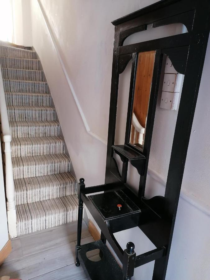 Ferguson'S Traditional Townhouse Dunkineely 外观 照片